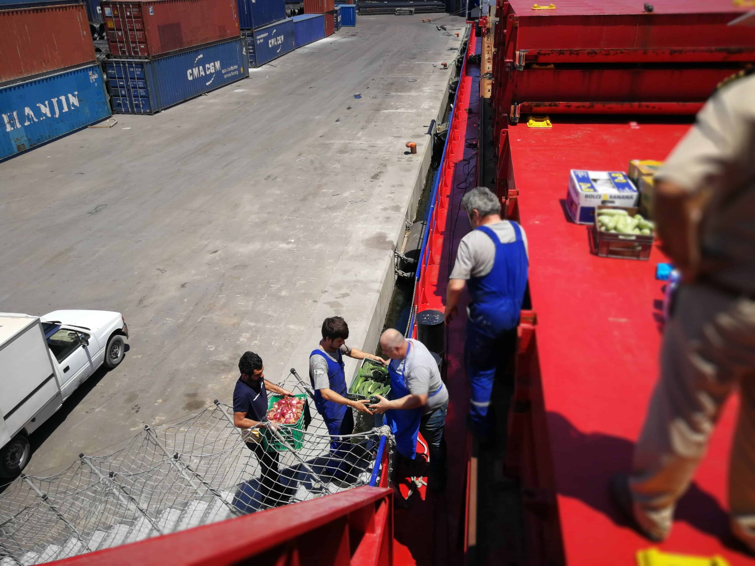 37646962_10215168601762054_3356878784228753408_n scaled 1