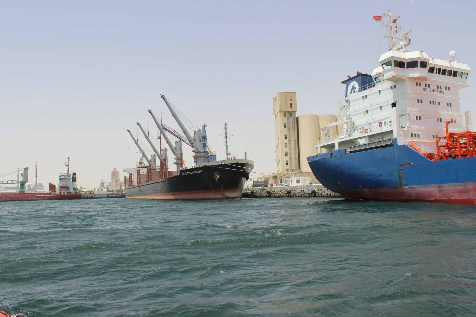 sakhira port ship supply zeramdini